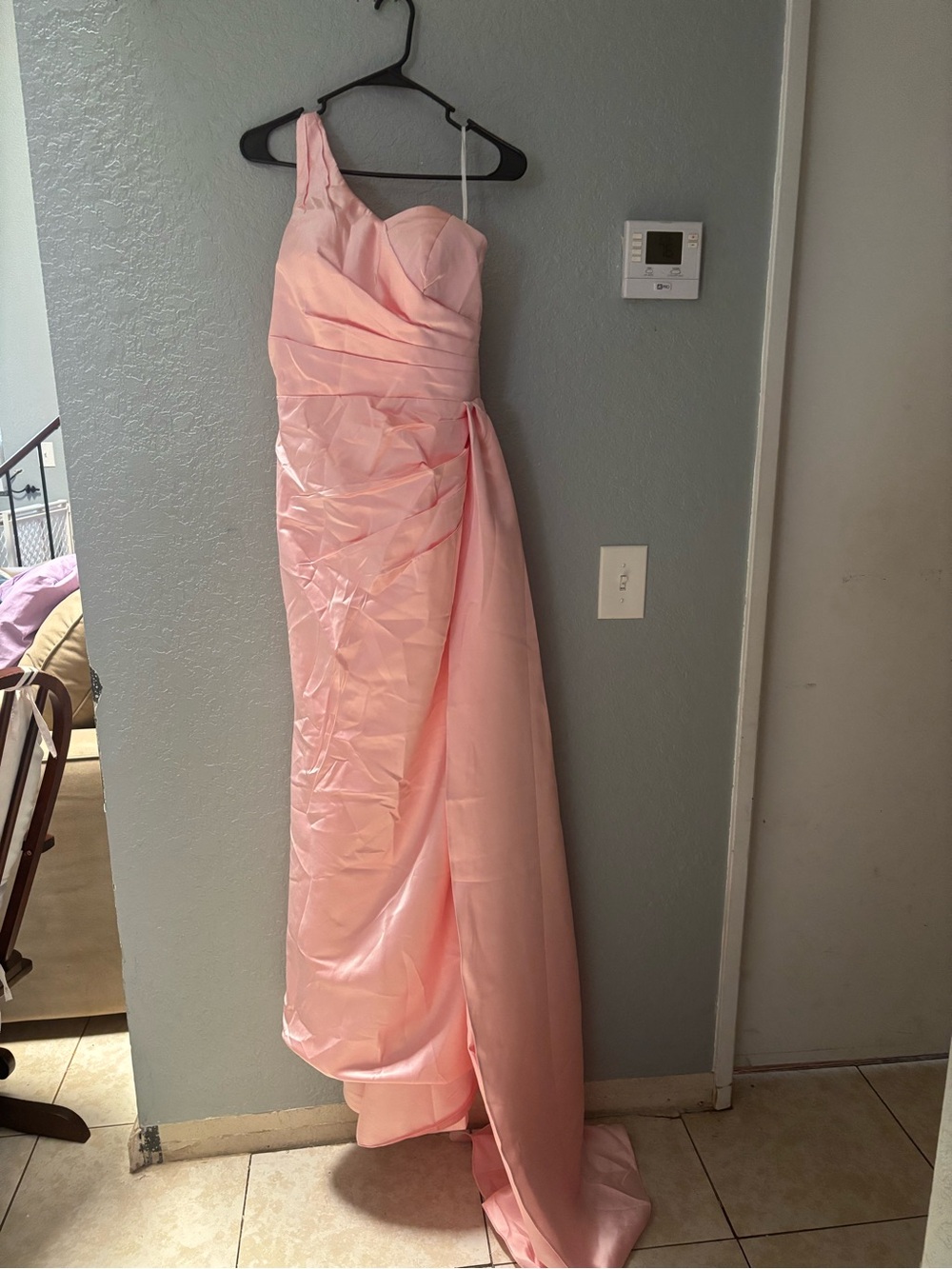 Elegant One-Shoulder Pink Evening Gown